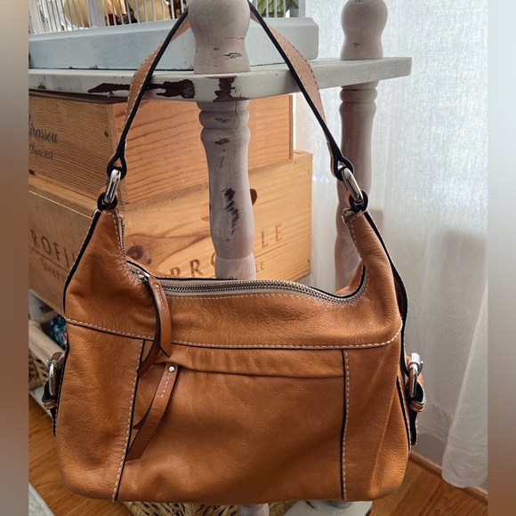 Fossil Medium Size Hobo Leather Bag - Picture 15 of 15